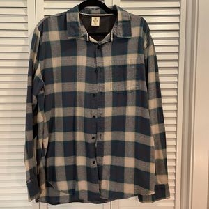 Nice Checkered Flannel Men’s Shirt